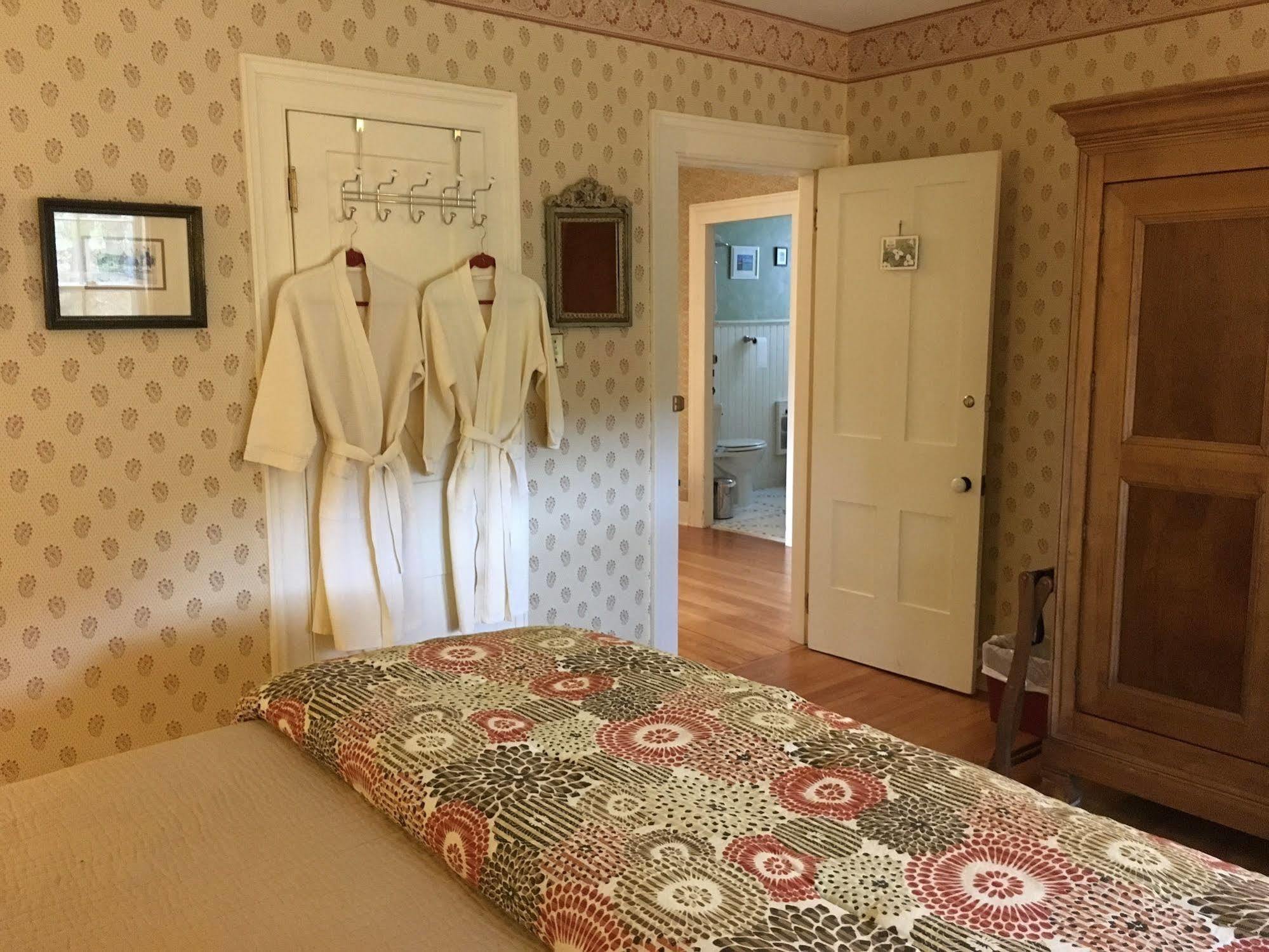 Dreamhouse Country Inn Бристоль Экстерьер фото